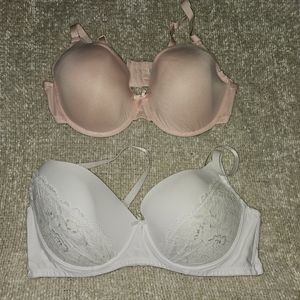 42 and 44 D Bra set